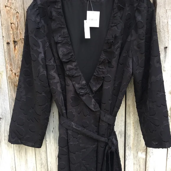 NWT Madewell Ruffled Wrap Dress Black Floral Jacquard Polyester M - Picture 7 of 12